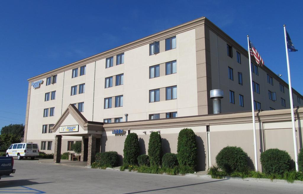 Expressway Inn Bismarck