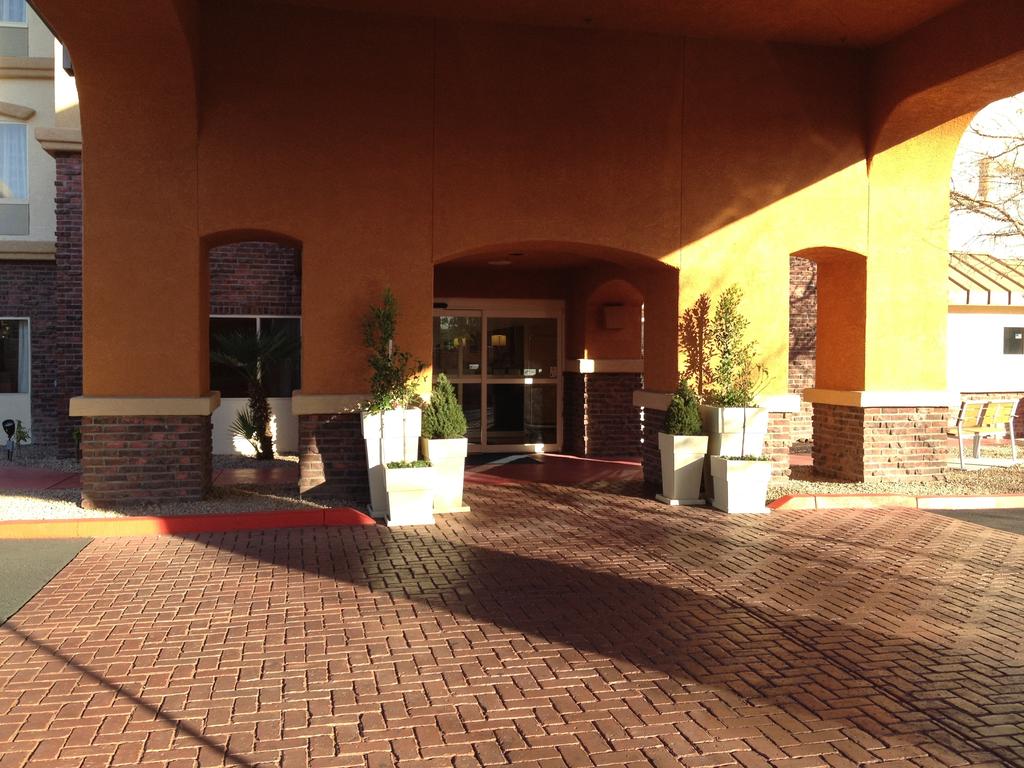 Holiday Inn Express and Suites Phoenix Tempe - University