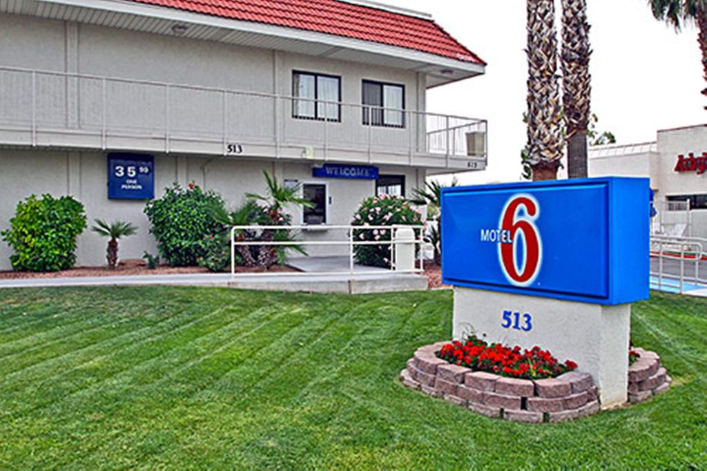 Motel 6 Phoenix Tempe - Broadway - ASU