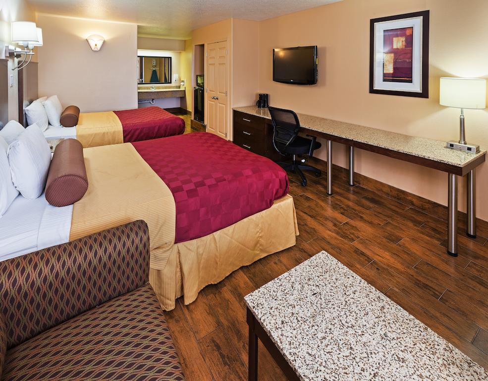 Texas Inn and Suites Raymondville