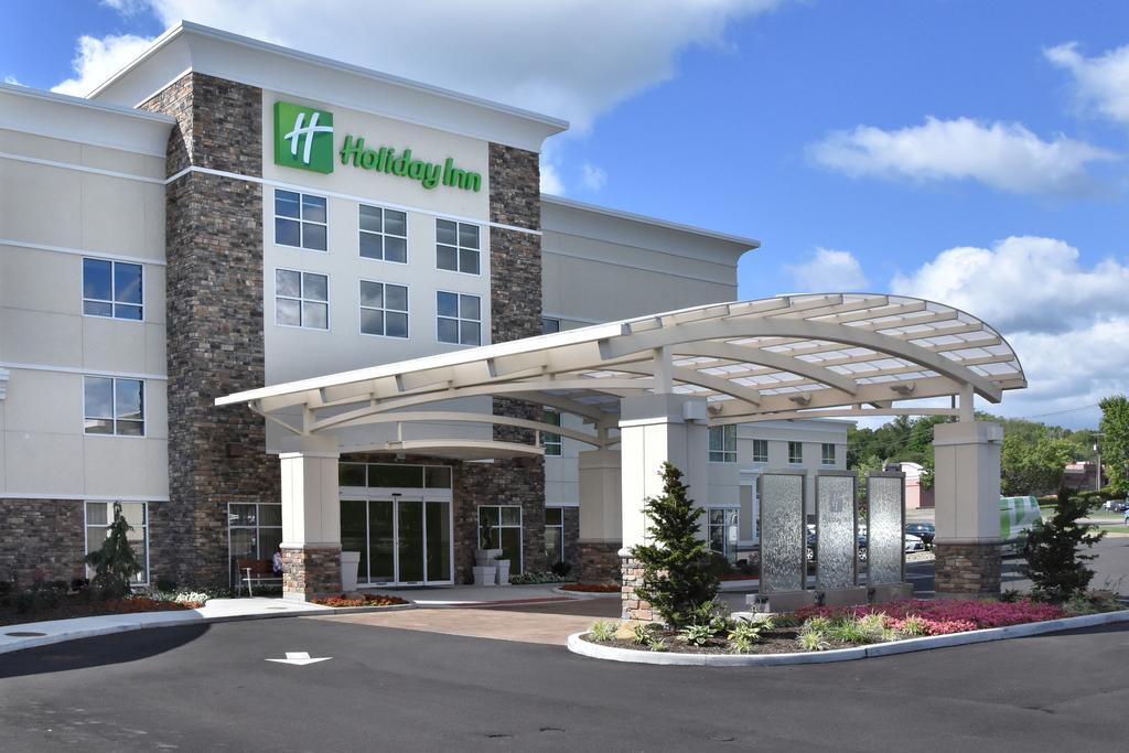 Holiday Inn Canton North