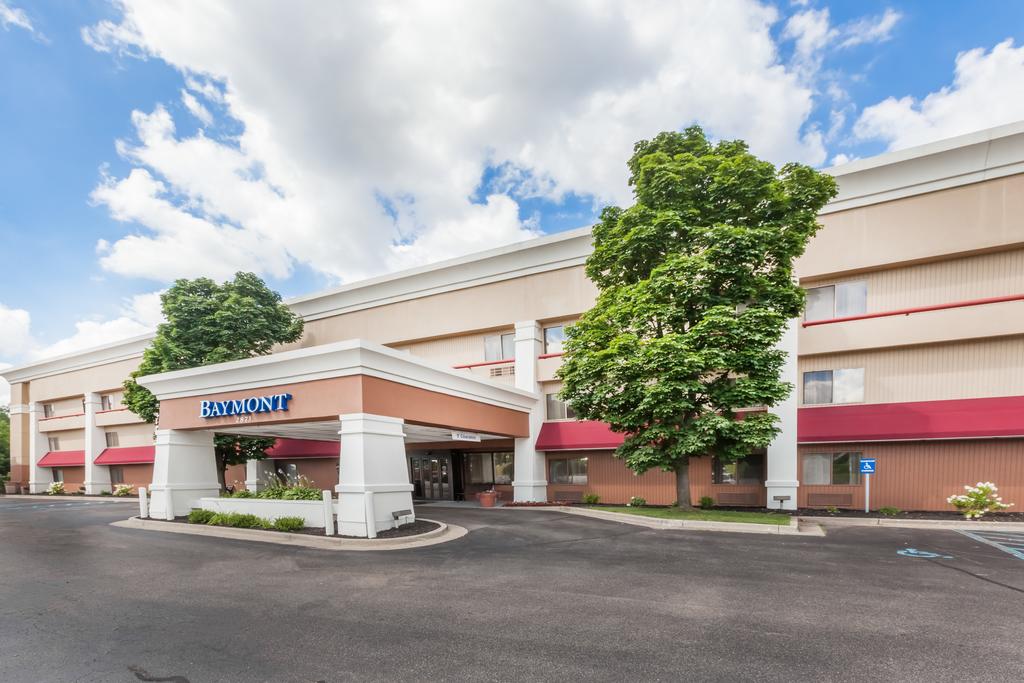 Baymont Inn and Suites Grand Rapids Airport