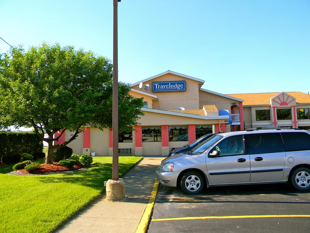 Travelodge Grand Rapids