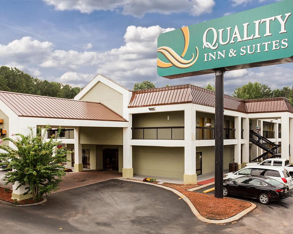 Quality Inn and Suites Austell