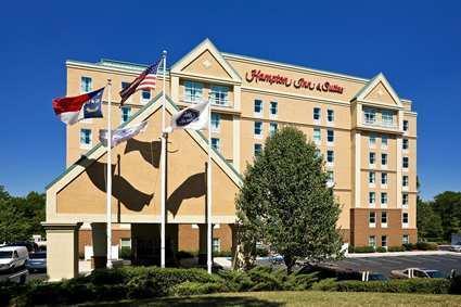 Hampton Inn and Suites Charlotte-Arrowood Rd