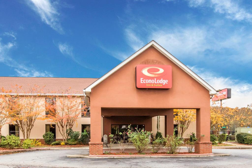 Econo Lodge Inn and Suites Canton