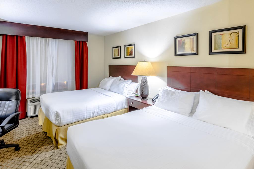 Holiday Inn Exp Stes Canton