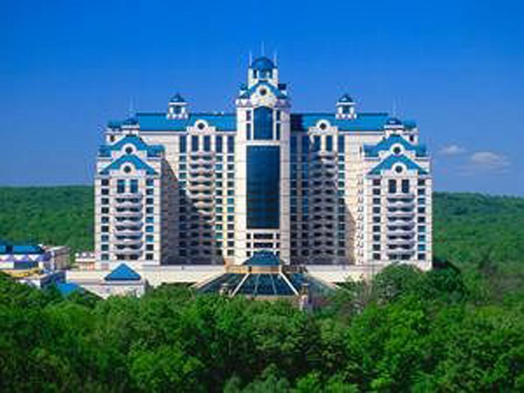 Grand Pequot Tower - Foxwoods