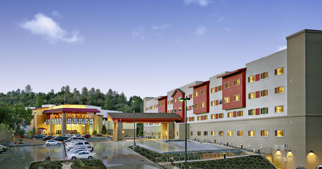 The Hotel - Black Oak Casino Resort