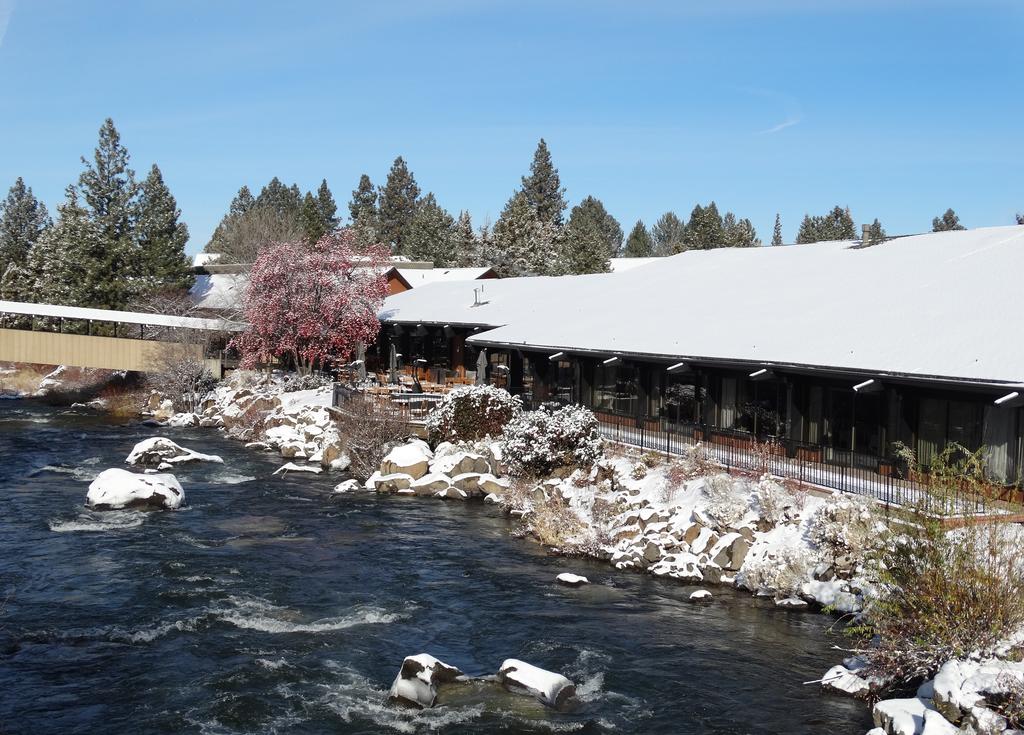 Riverhouse Hotel and Convention Center