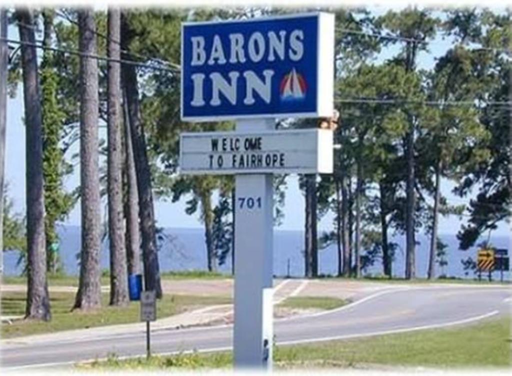 Barons By The Bay Inn-Fairhope