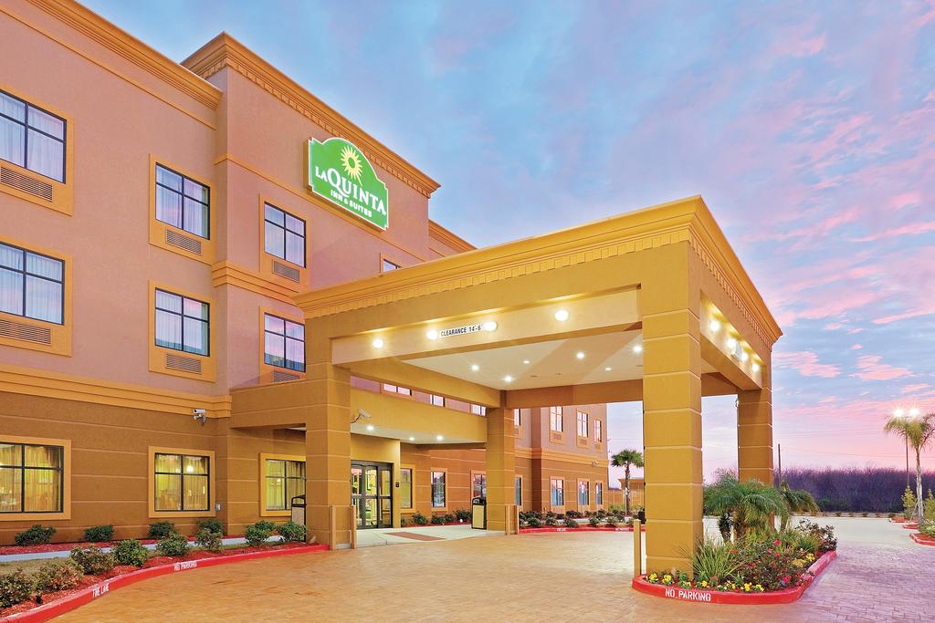 La Quinta Inn and Suites Pasadena North