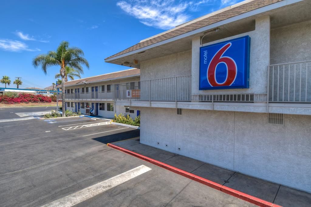 Motel 6 Riverside West