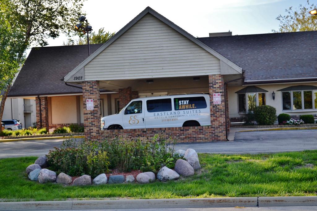 Eastland Suites Hotel and Conference Center Urbana