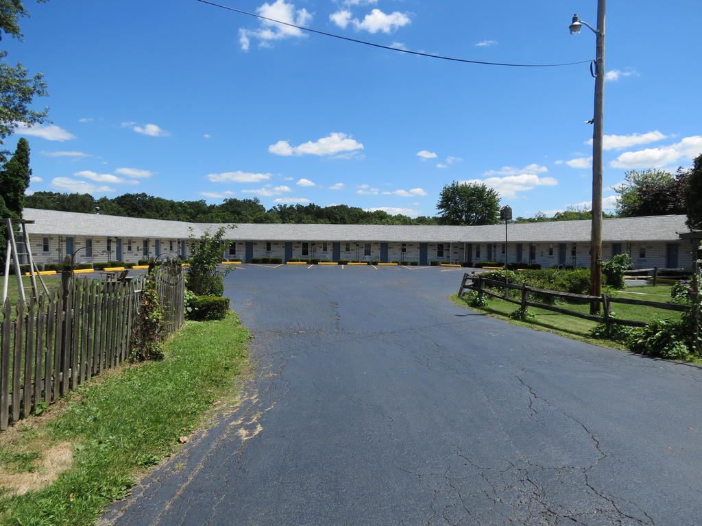 Blue Sky Motel