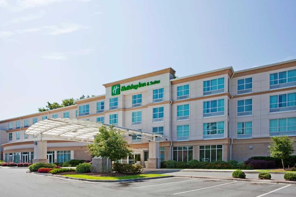 Holiday Inn Hotel and Suites Pooler