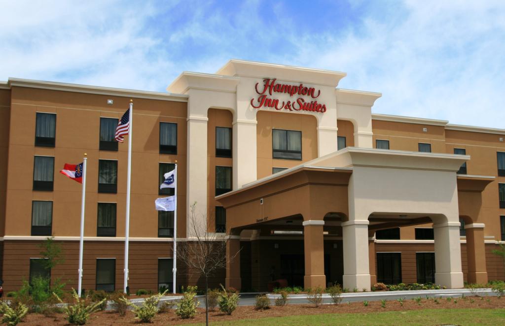 Hampton Inn and Suites Savannah - Airport