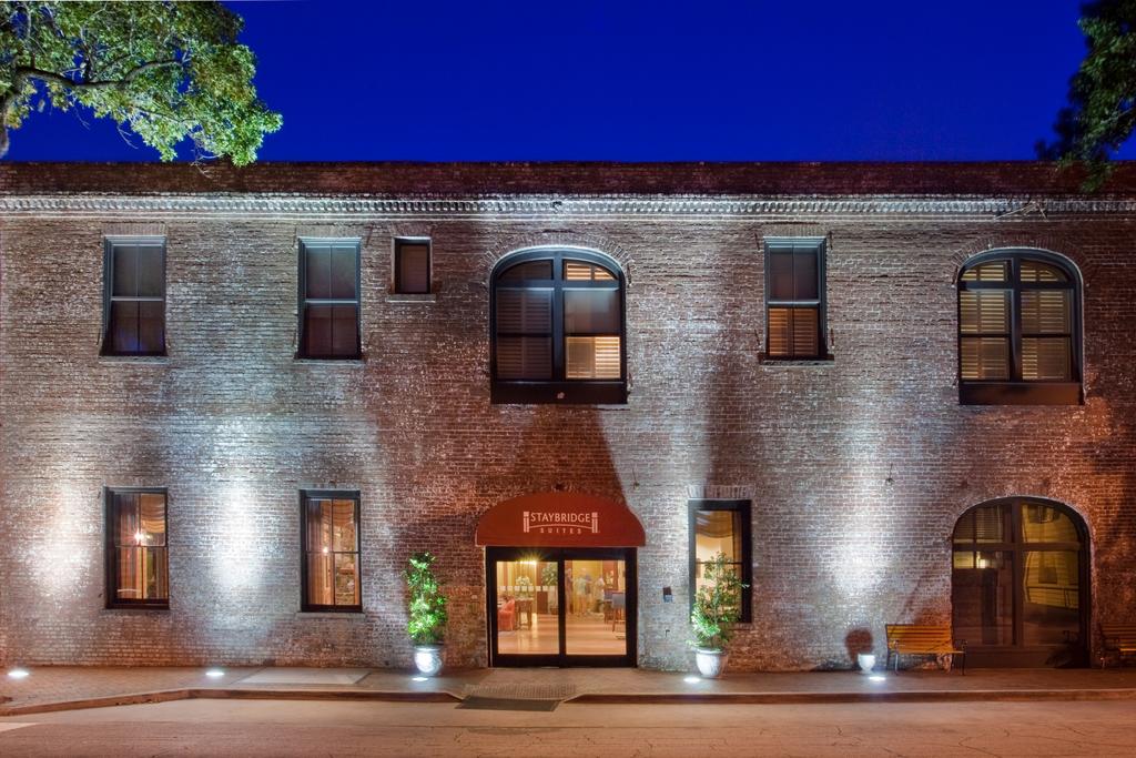 Staybridge Suites Savannah Historic District