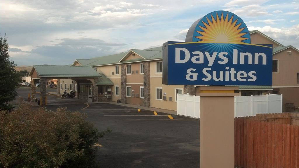 Days Inn and Suites Gunnison