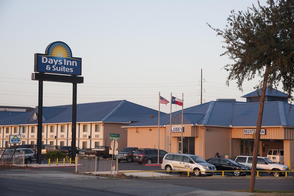 Days Inn Laredo