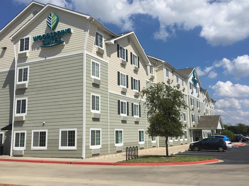 WoodSpring Suites Clarksville Ft Campbell