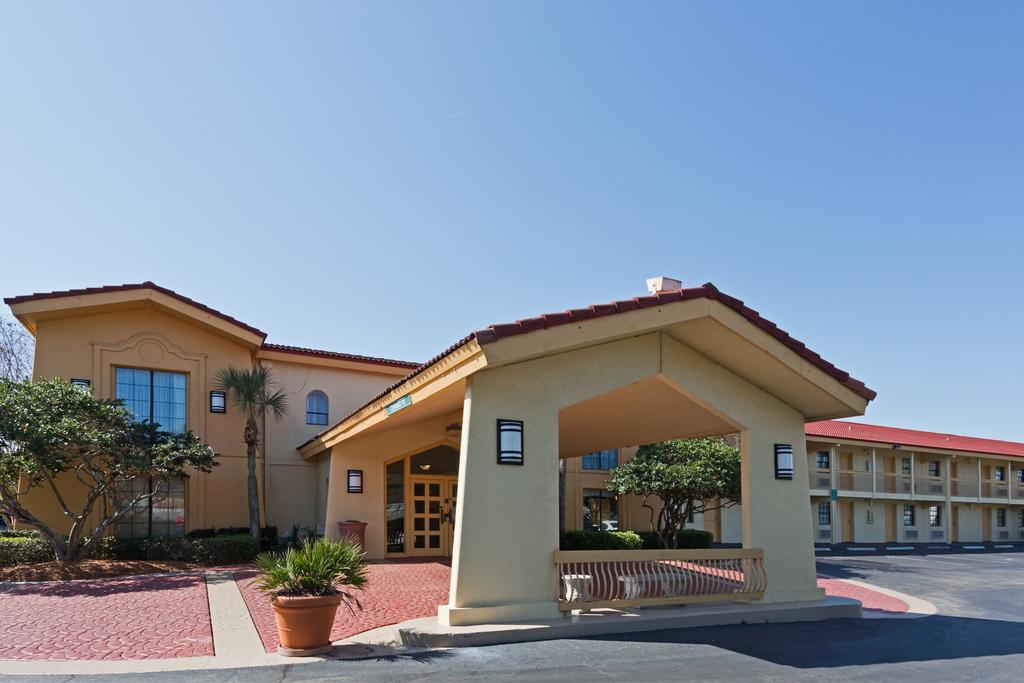 Baymont Inn and Suites Jacksonville Orange Park