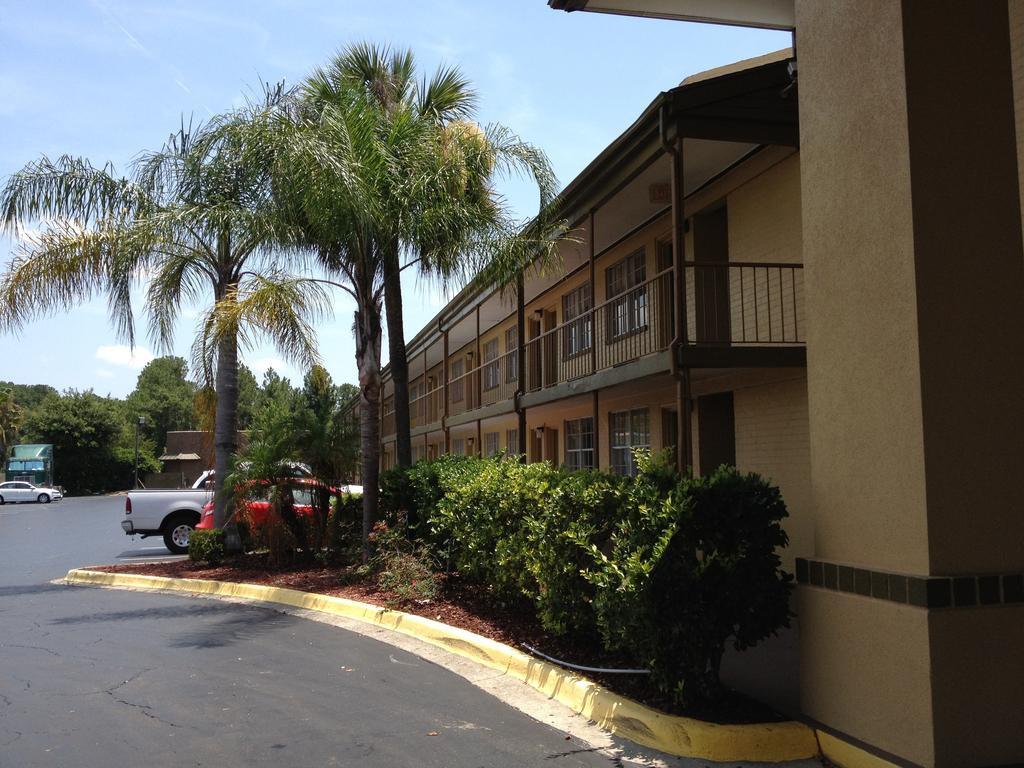 Econolodge South Point Jacksonville