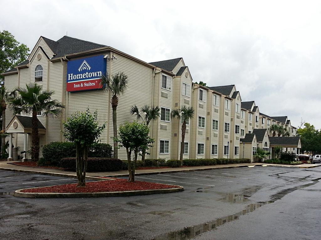 Hometown Inn and Suites Jacksonville - Butler Blvd-Southpoint