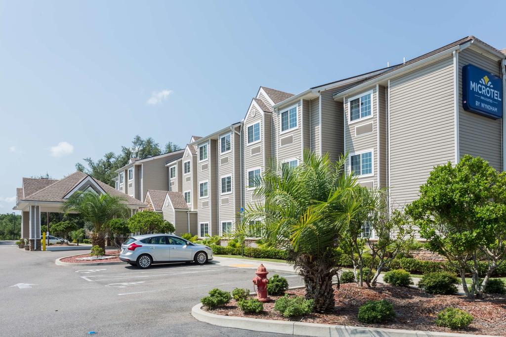 Microtel Inn and Suites by Wyndham Jacksonville Airport