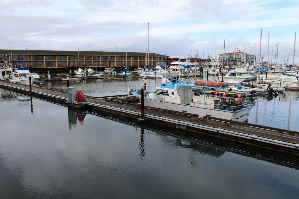 Astoria Riverwalk Inn