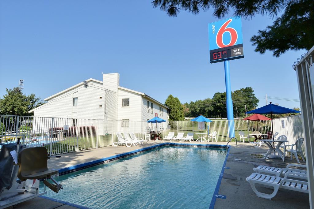 Motel 6 Nashua