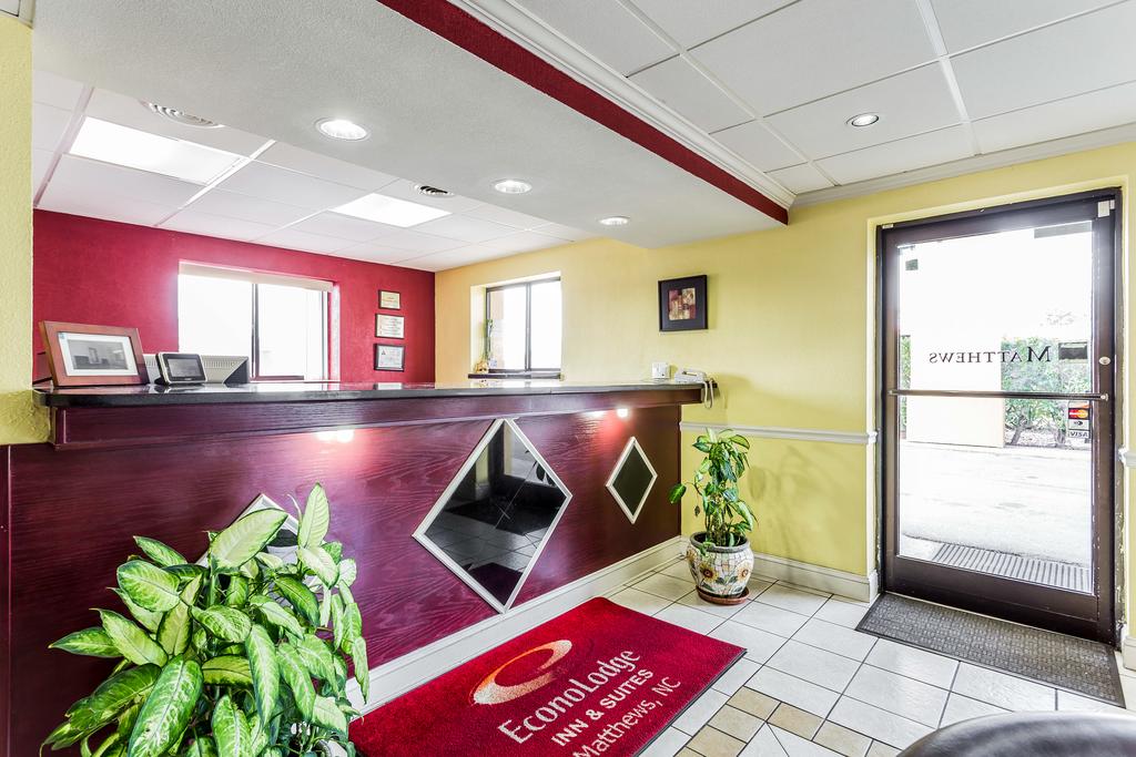 Econo Lodge Inn and Suites Matthews - Charlotte