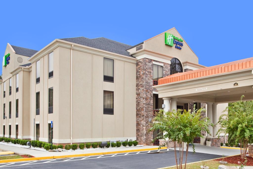 Holiday Inn Exp Stes Covington