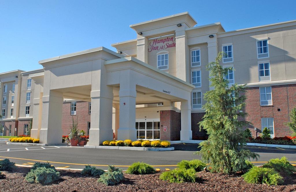 Hampton Inn and Suites Plymouth - Ma