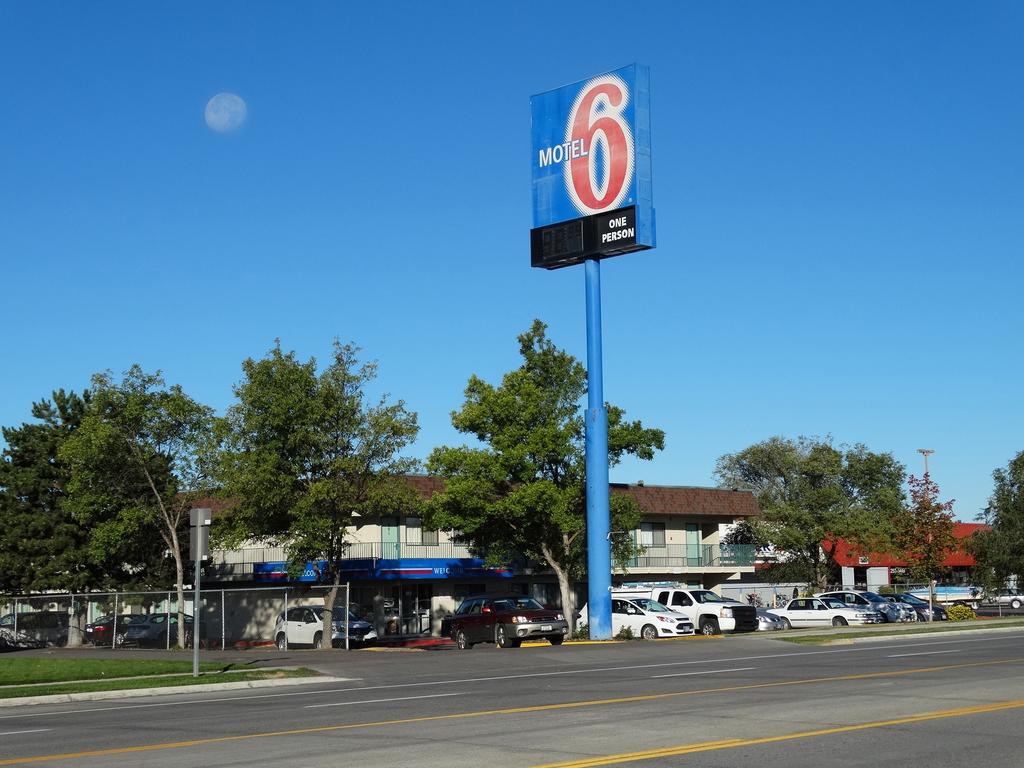 Motel 6 Kalispell