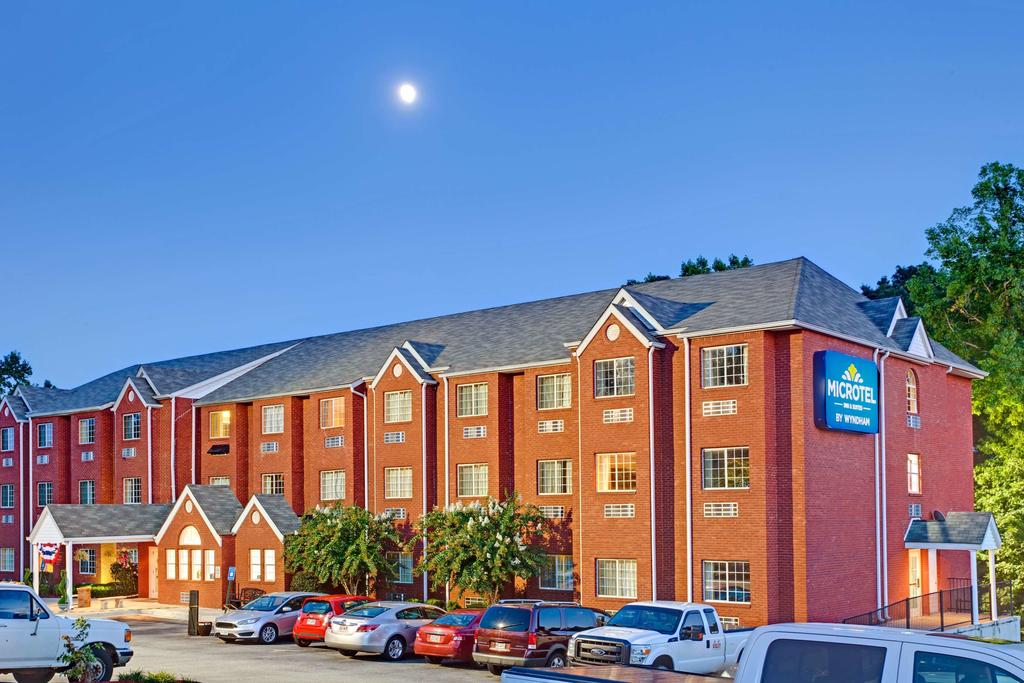 Microtel Inn and Suites by Wyndham Stockbridge