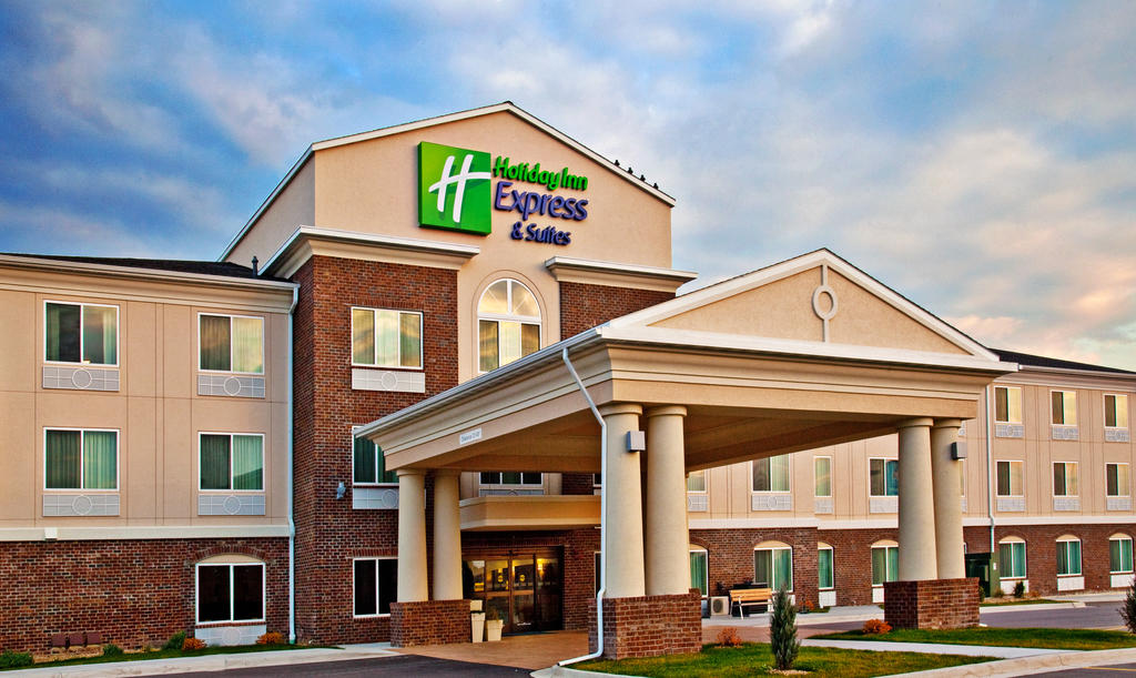 Holiday Inn Express Suites Dubuque