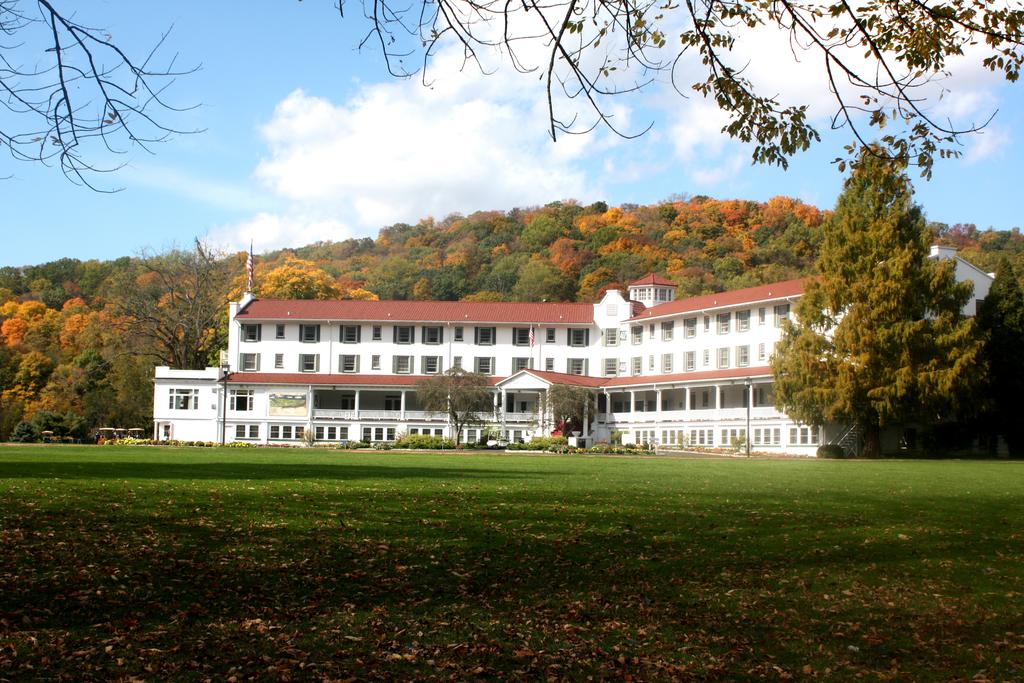 The Shawnee Inn and Golf Resort