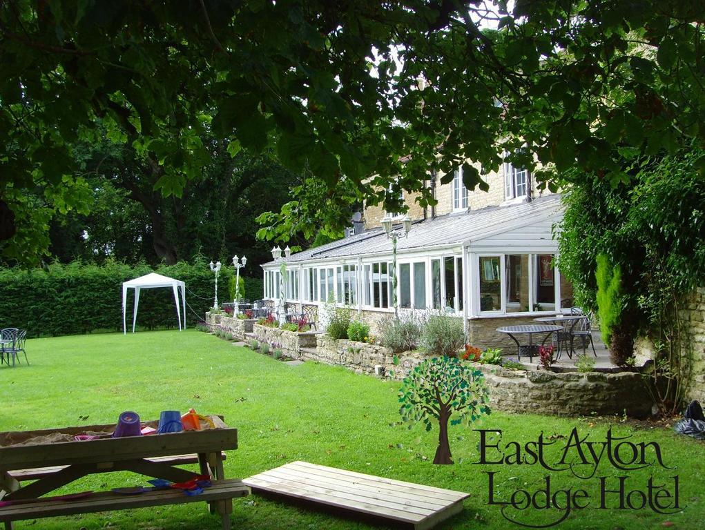 East Ayton Lodge Country House