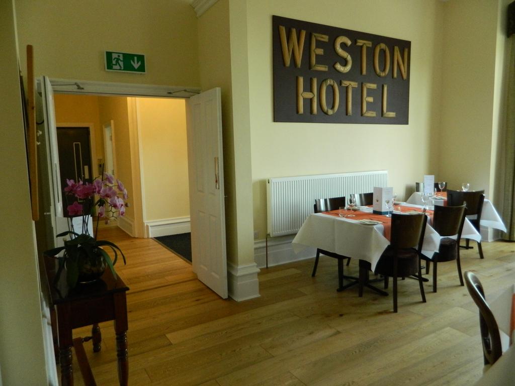 Weston Hotel