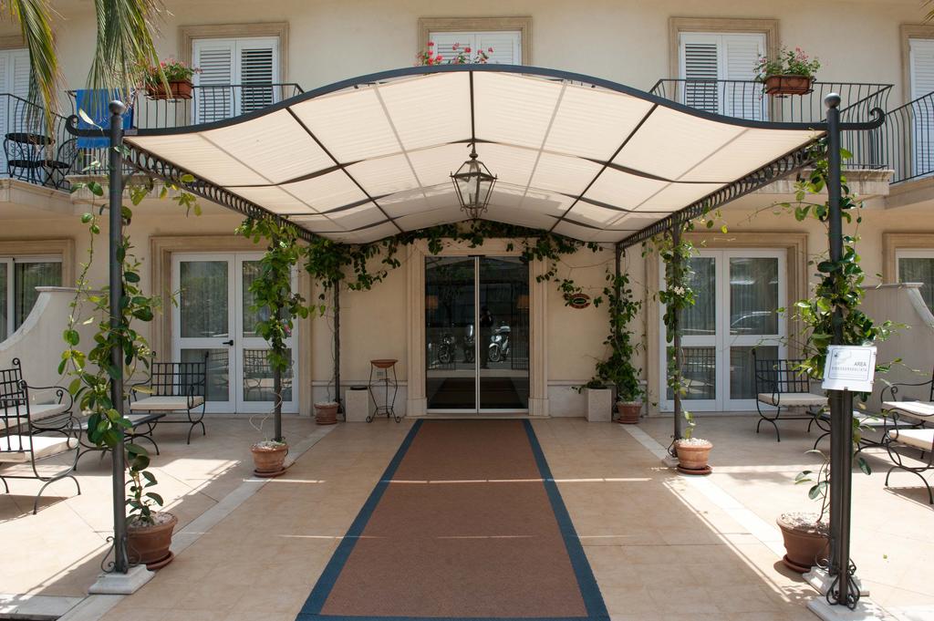 Hotel Villa Daphne