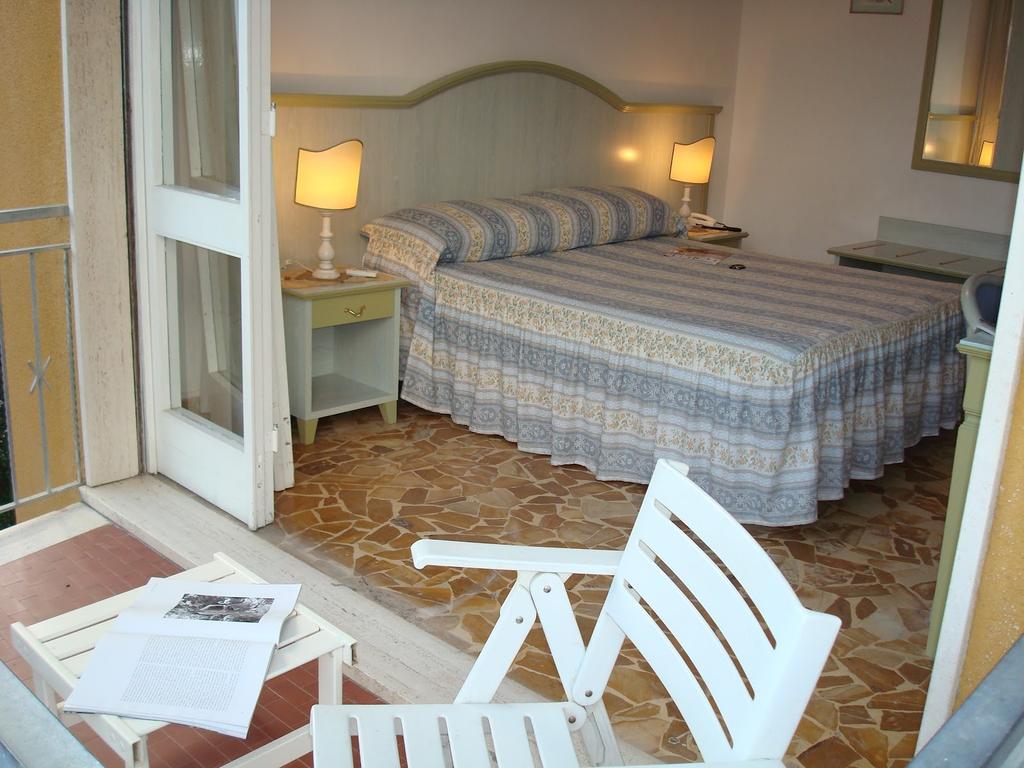 Hotel Villa Rona