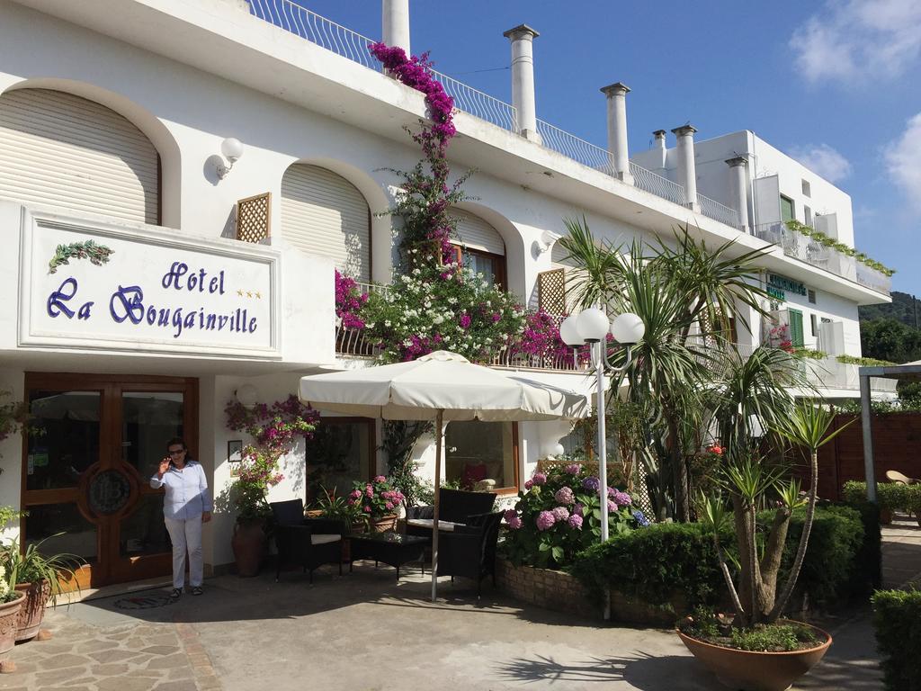 Hotel Bougainville