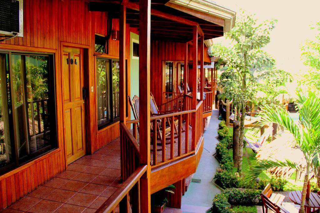 Arenal Hostel Resort