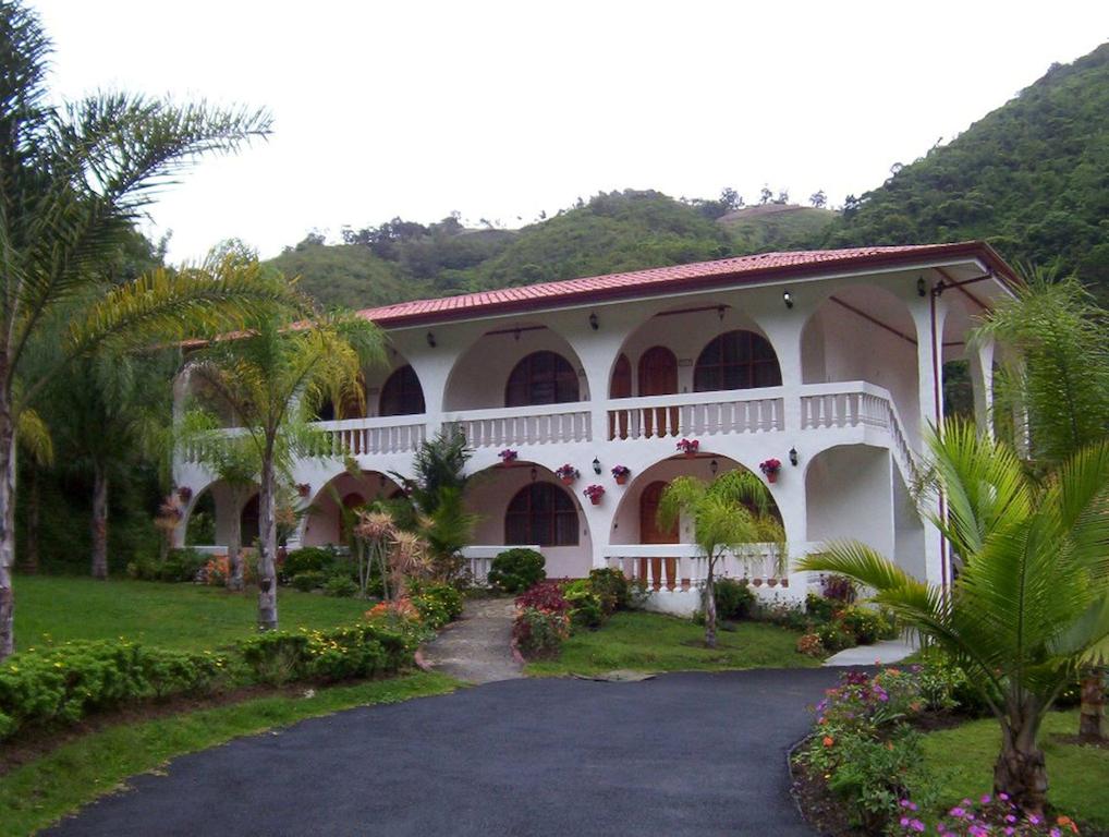 Hotel Rio Perlas Spa y Resort