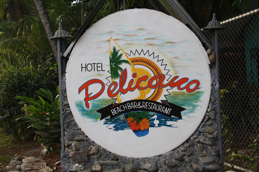 Pelican Beachfront Hotel