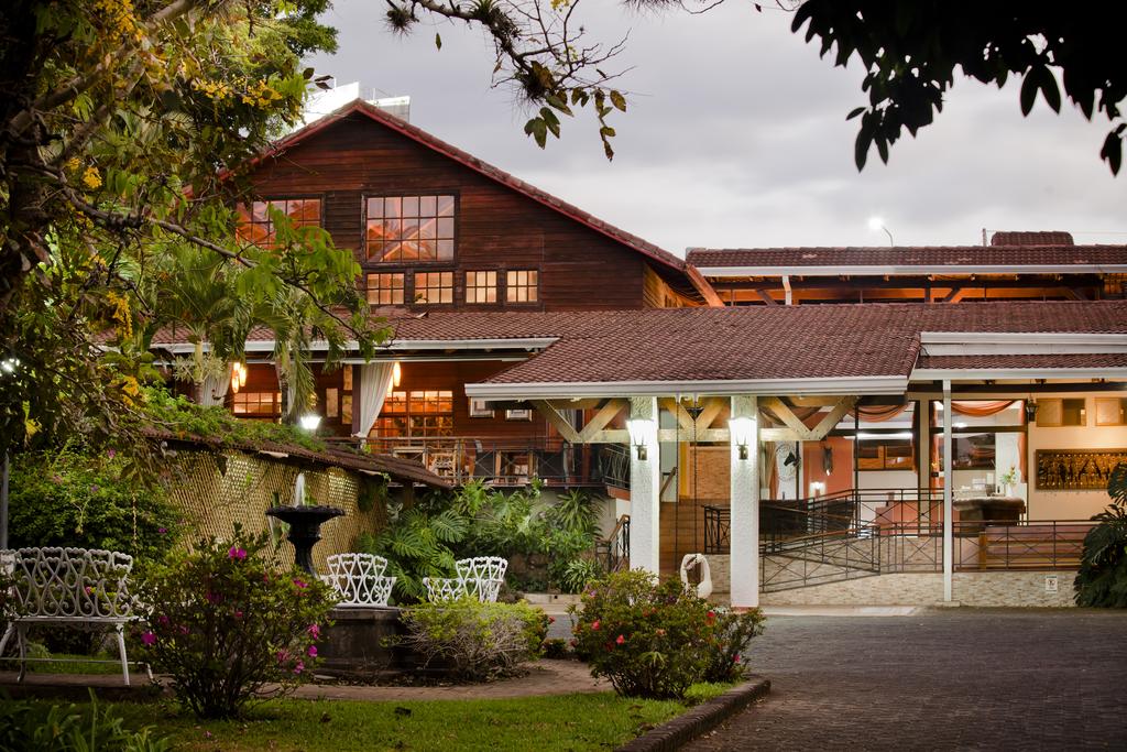 El Rodeo Estancia Boutique Hotel and Steakhouse