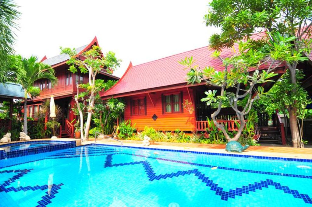 Ruenkanok Thaihouse Resort