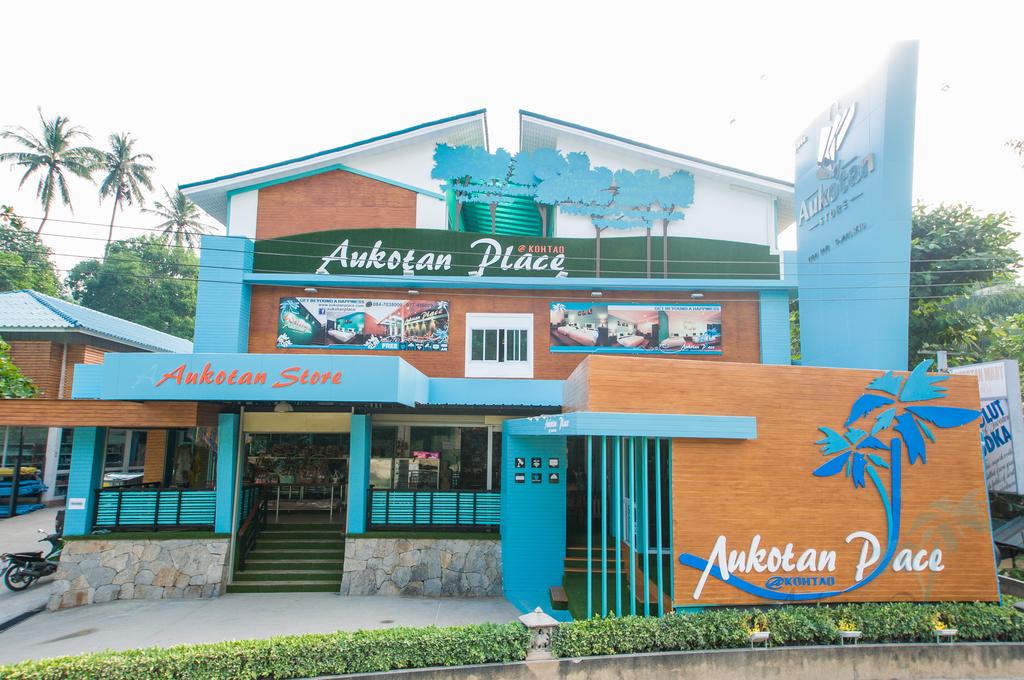 Aukotan Place