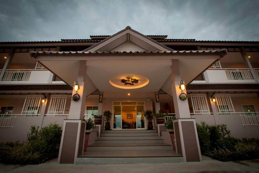 Chiangkham Grand Villa